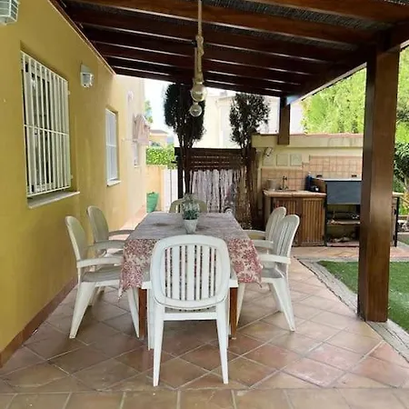 Hotell Lux Con Piscina 6 Pax 4*